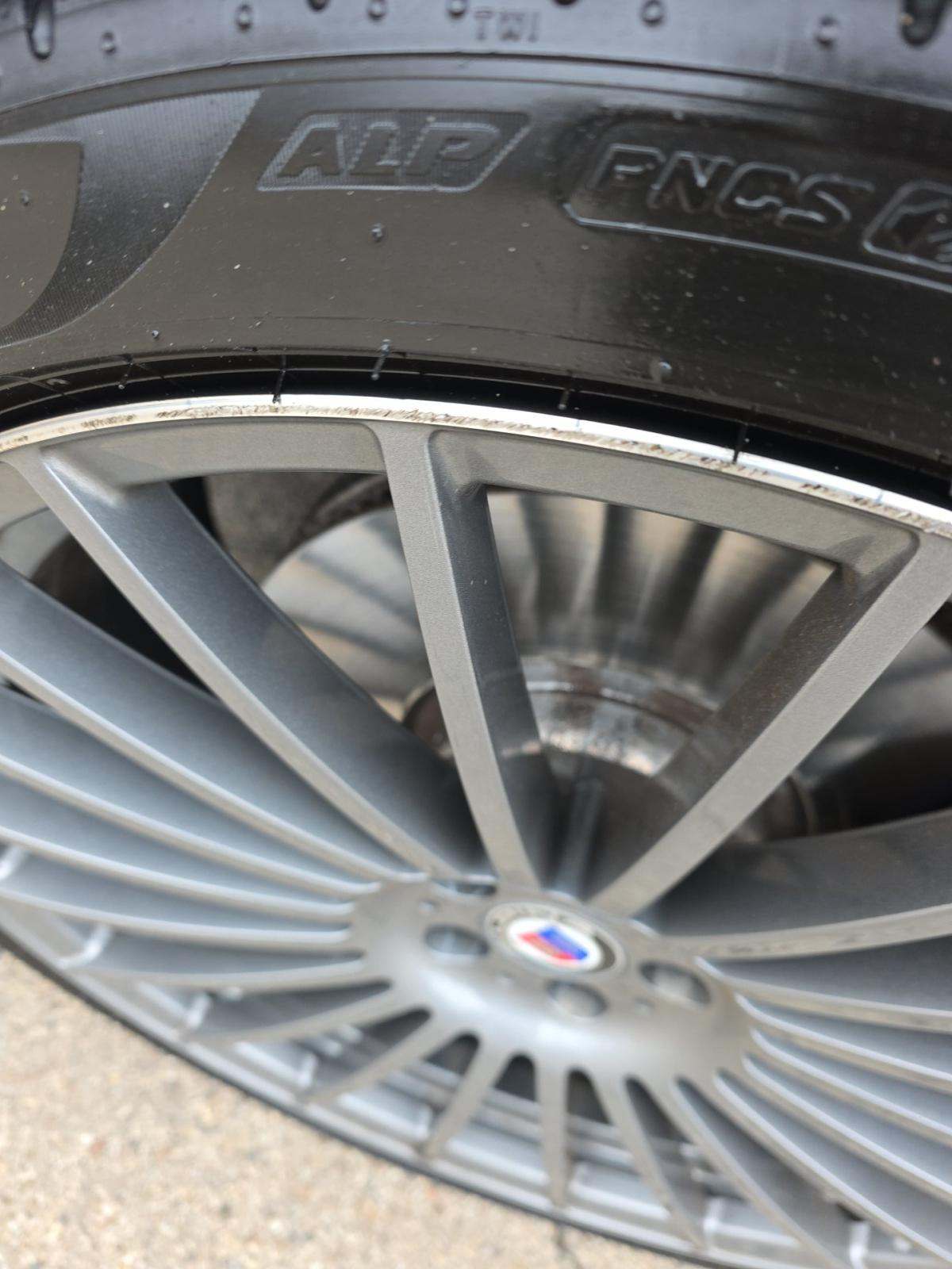 2022 BMW X7 ALPINA XB7 AWD