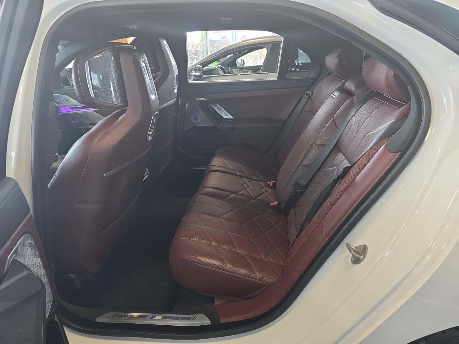 2023 BMW 7 Series 760i xDrive AWD