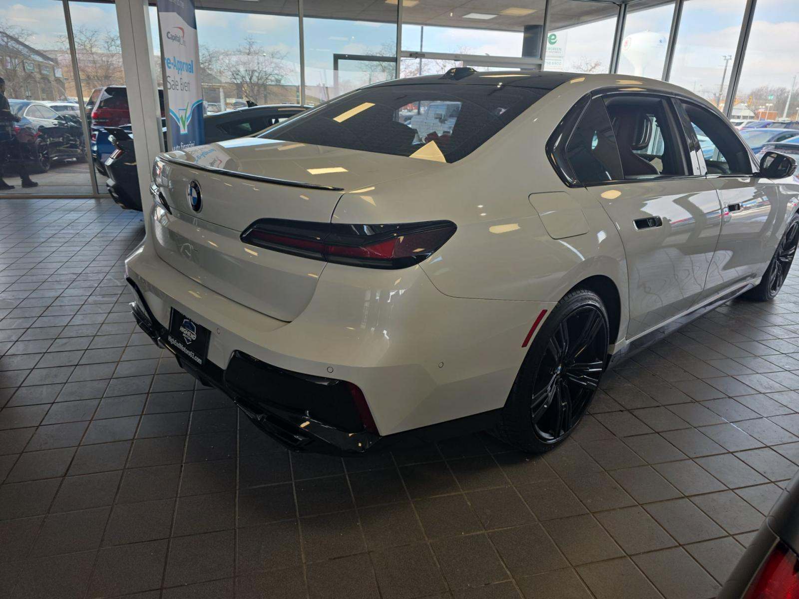 2023 BMW 7 Series 760i xDrive AWD