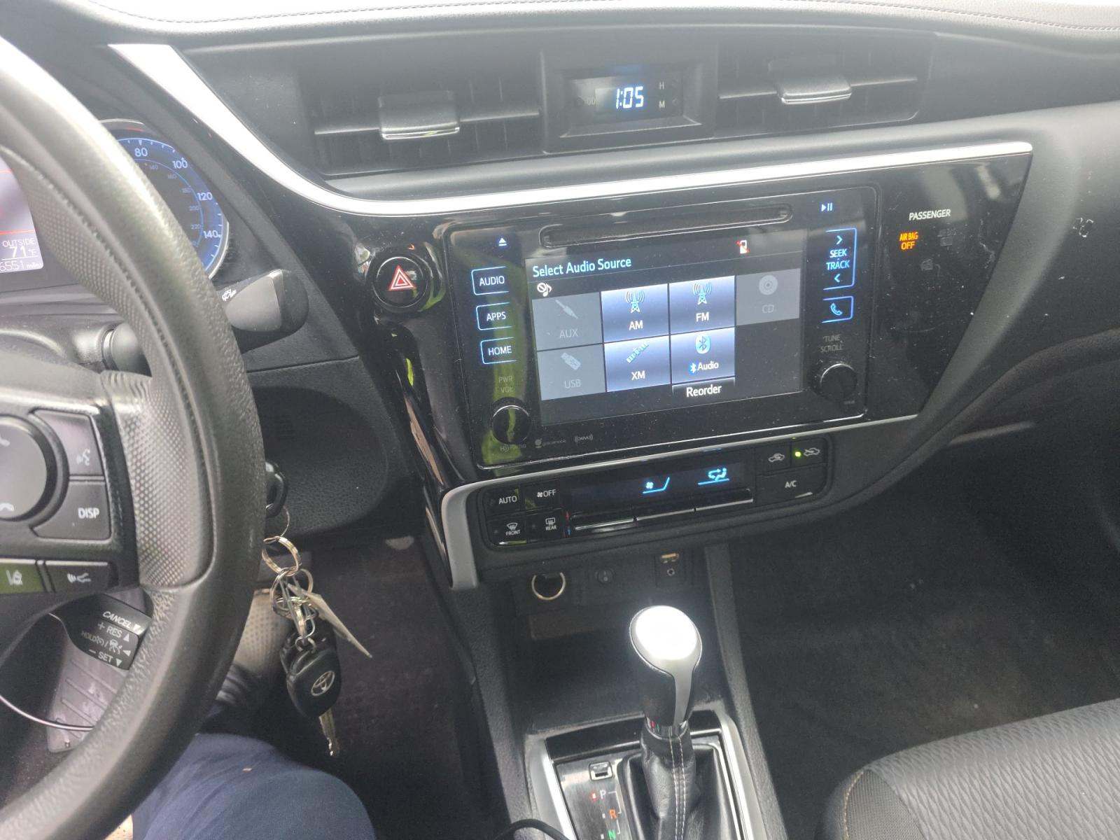 TOYOTA COROLLA - 10