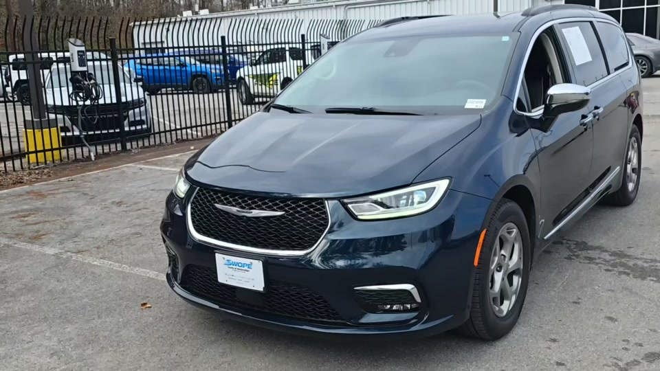 2023 Chrysler Pacifica Limited 121.6