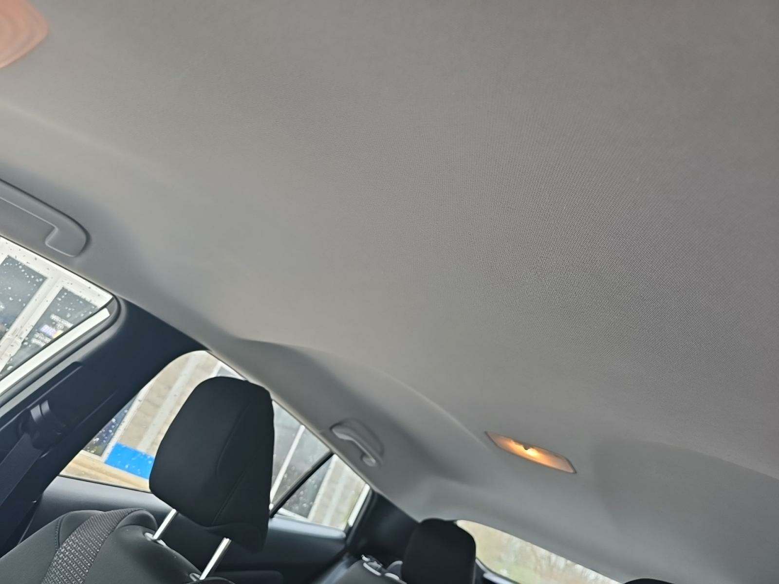 2020 Toyota Prius LE FWD