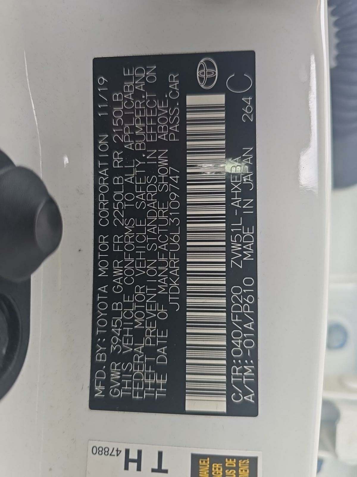 2020 Toyota Prius LE FWD