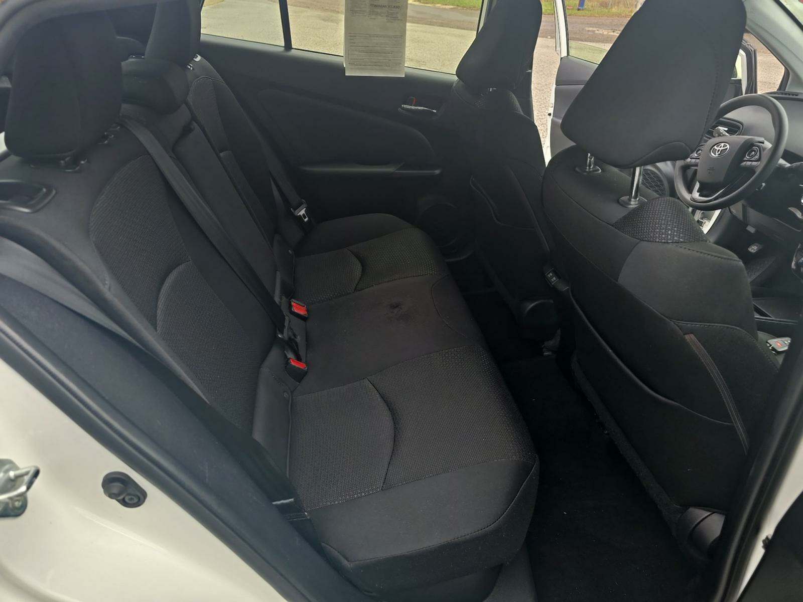 2020 Toyota Prius LE FWD