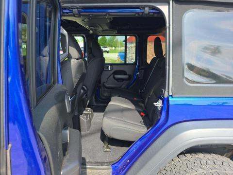 JEEP UNLIMITED SPORT S - 9