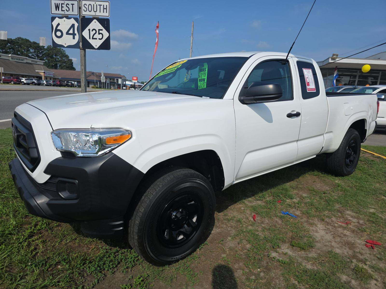 2022 Toyota Tacoma SR RWD