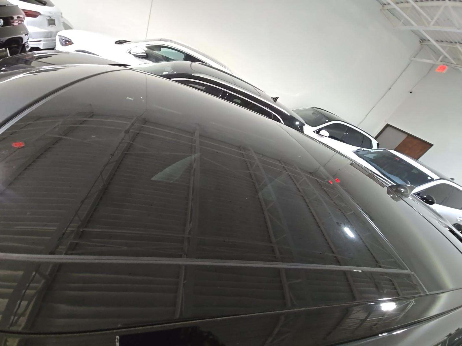 2024 Land Rover Range Rover Velar Dynamic SE AWD