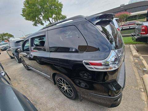 2017 Toyota Sienna SE FWD