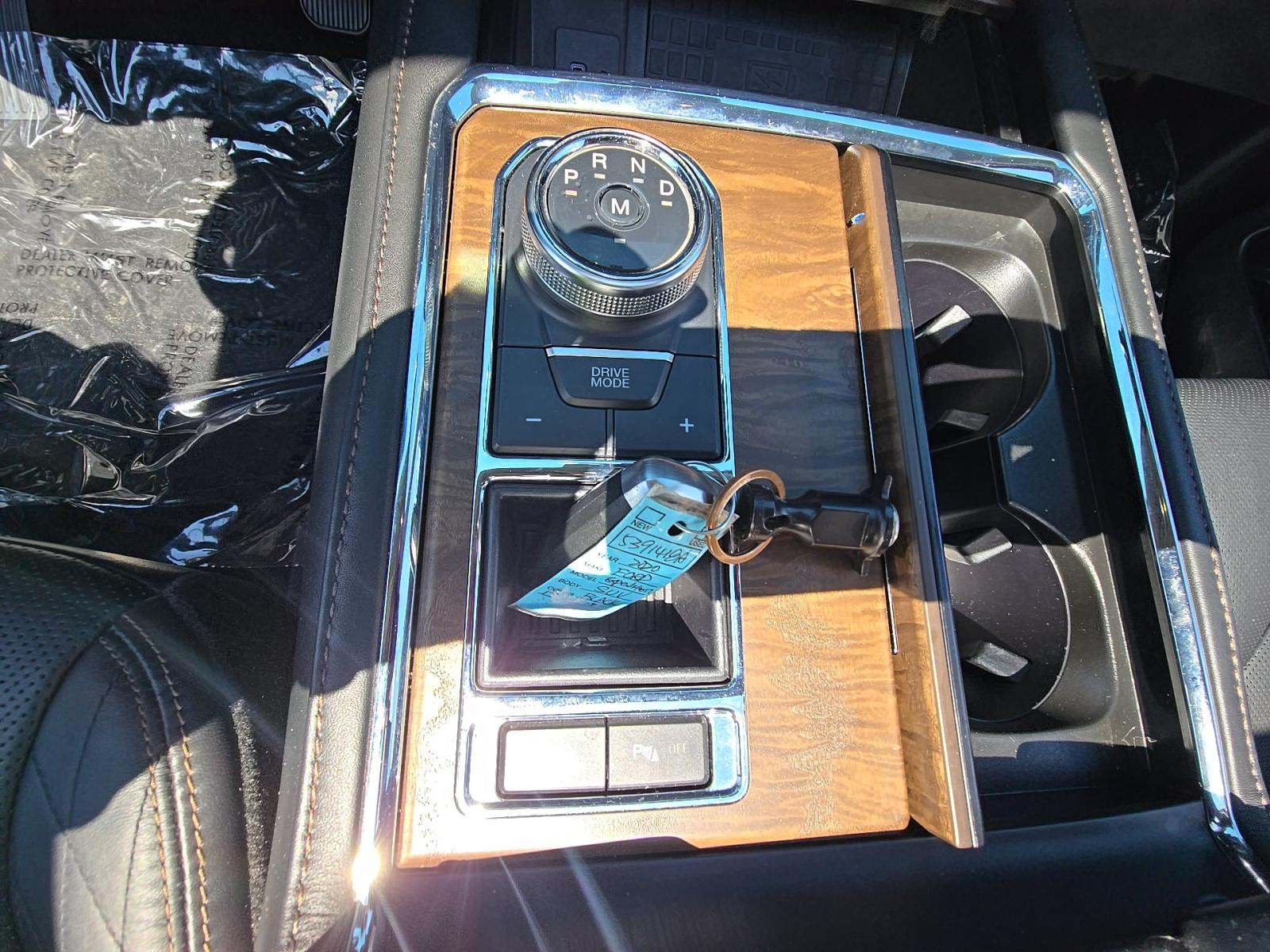 FORD EXPEDITION - 8