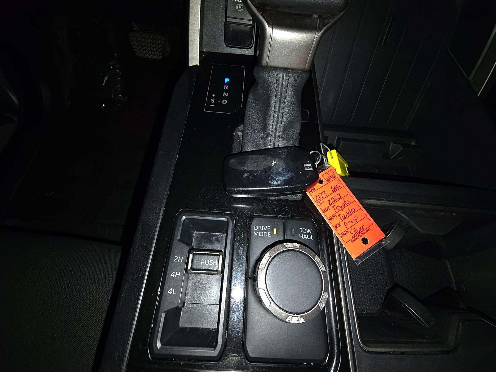 2023 Toyota Tundra SR5 AWD