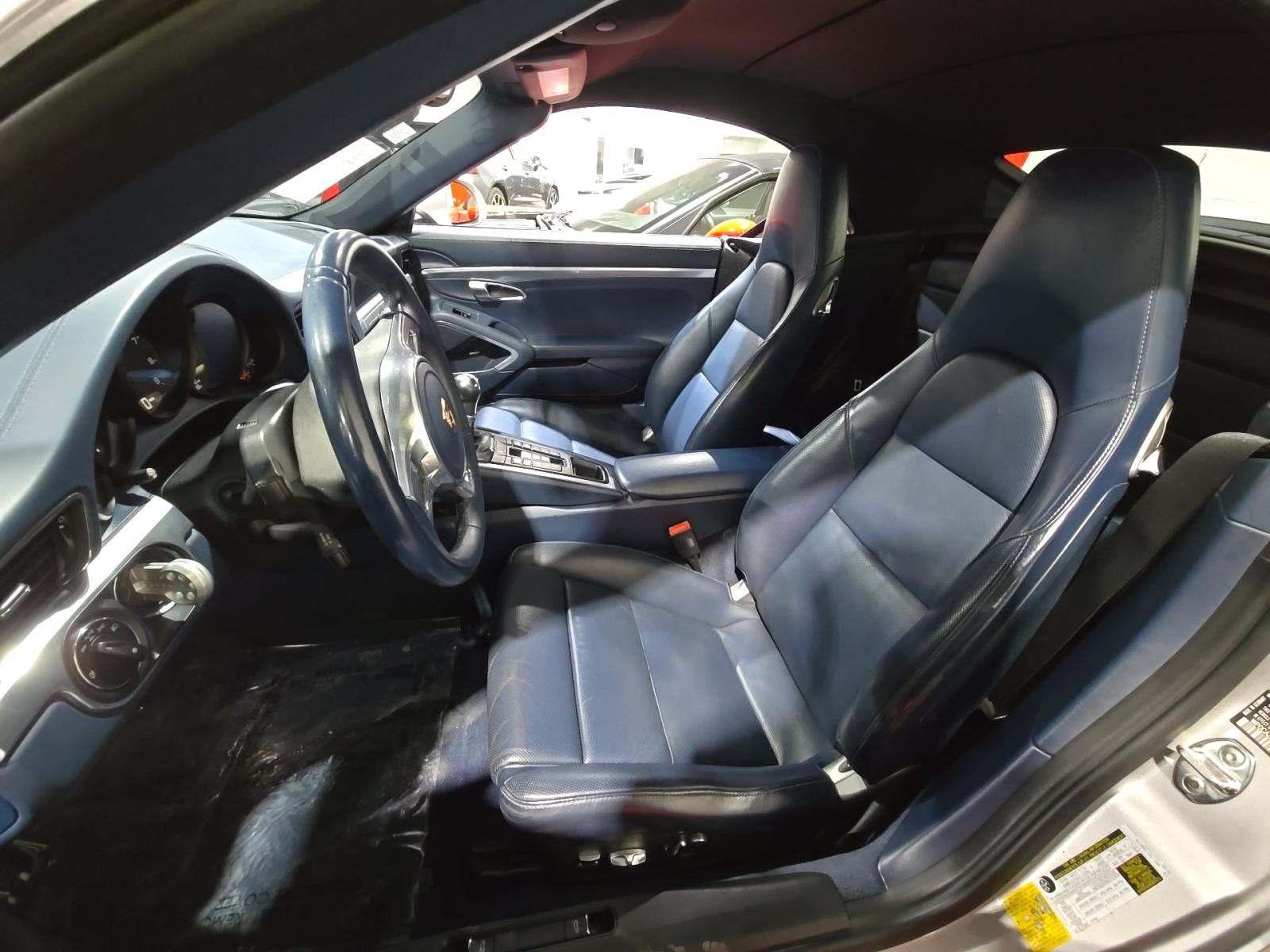 2013 Porsche 911 Carrera RWD