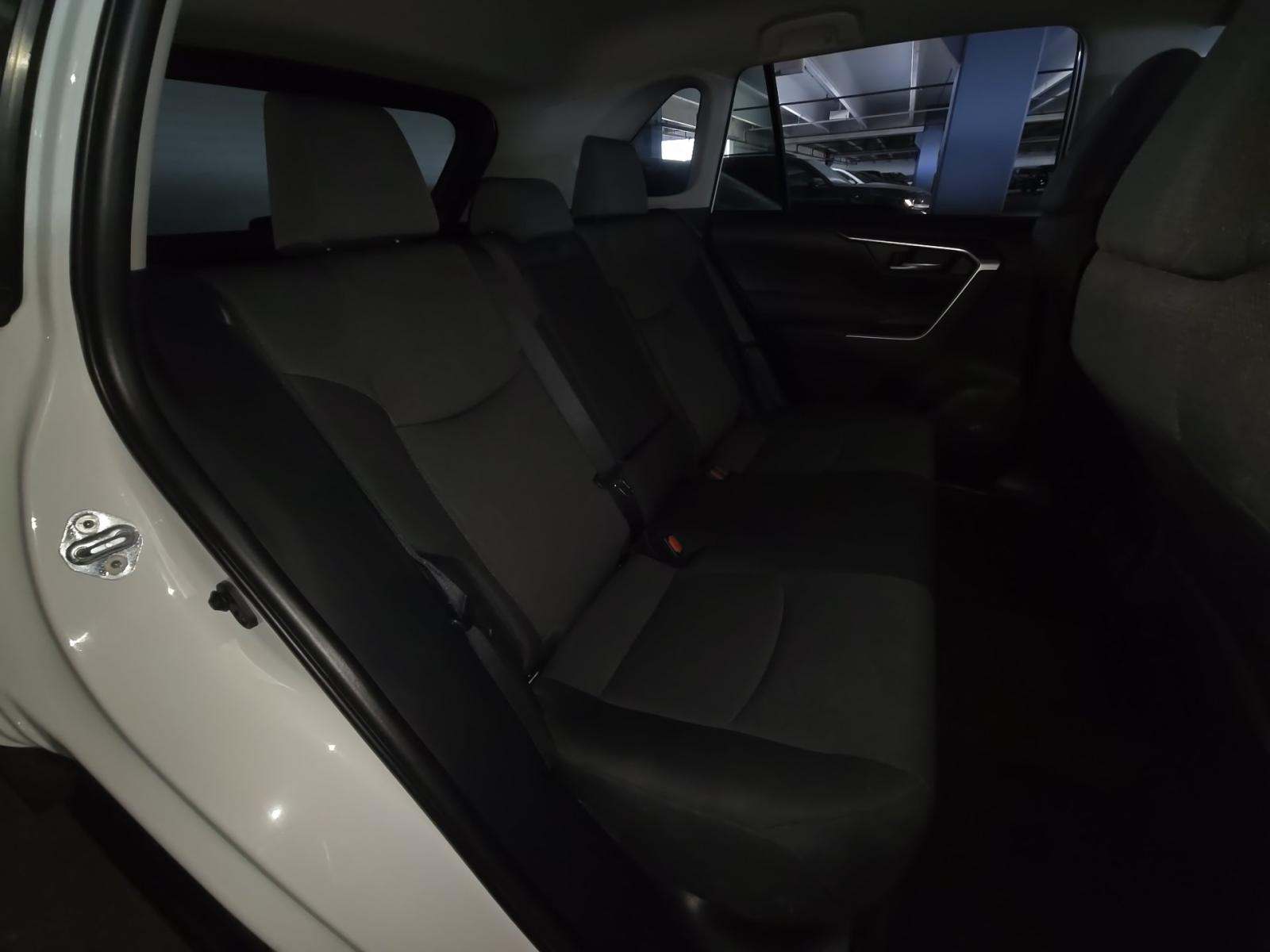 2025 Toyota RAV4 XLE FWD