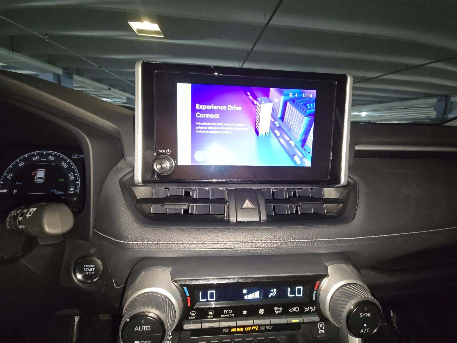 2025 Toyota RAV4 XLE FWD