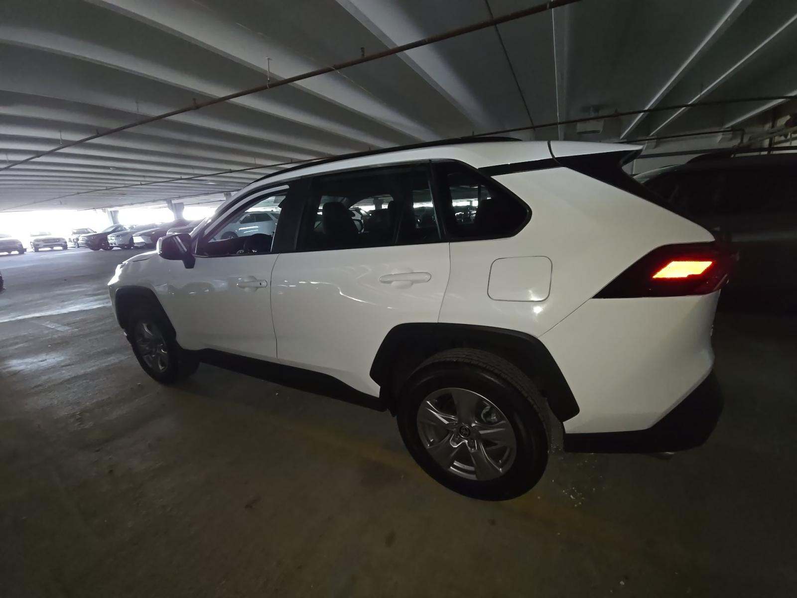 2025 Toyota RAV4 XLE FWD