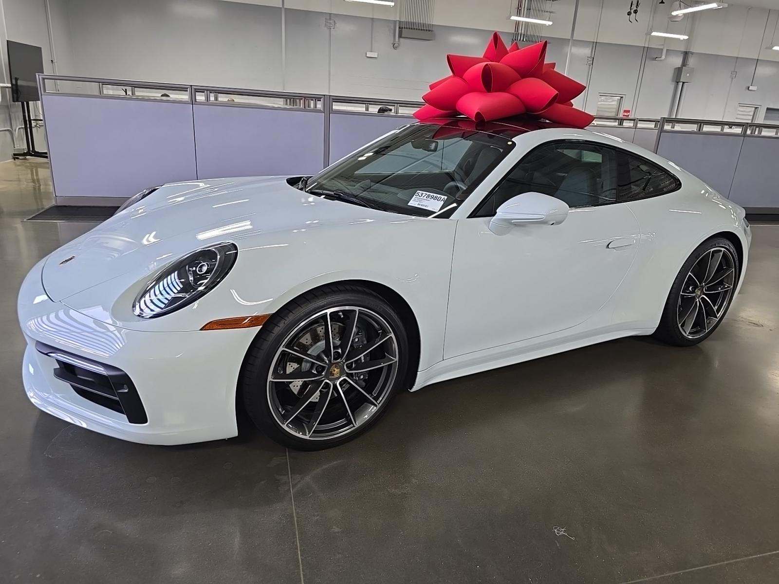 2022 Porsche 911 Carrera