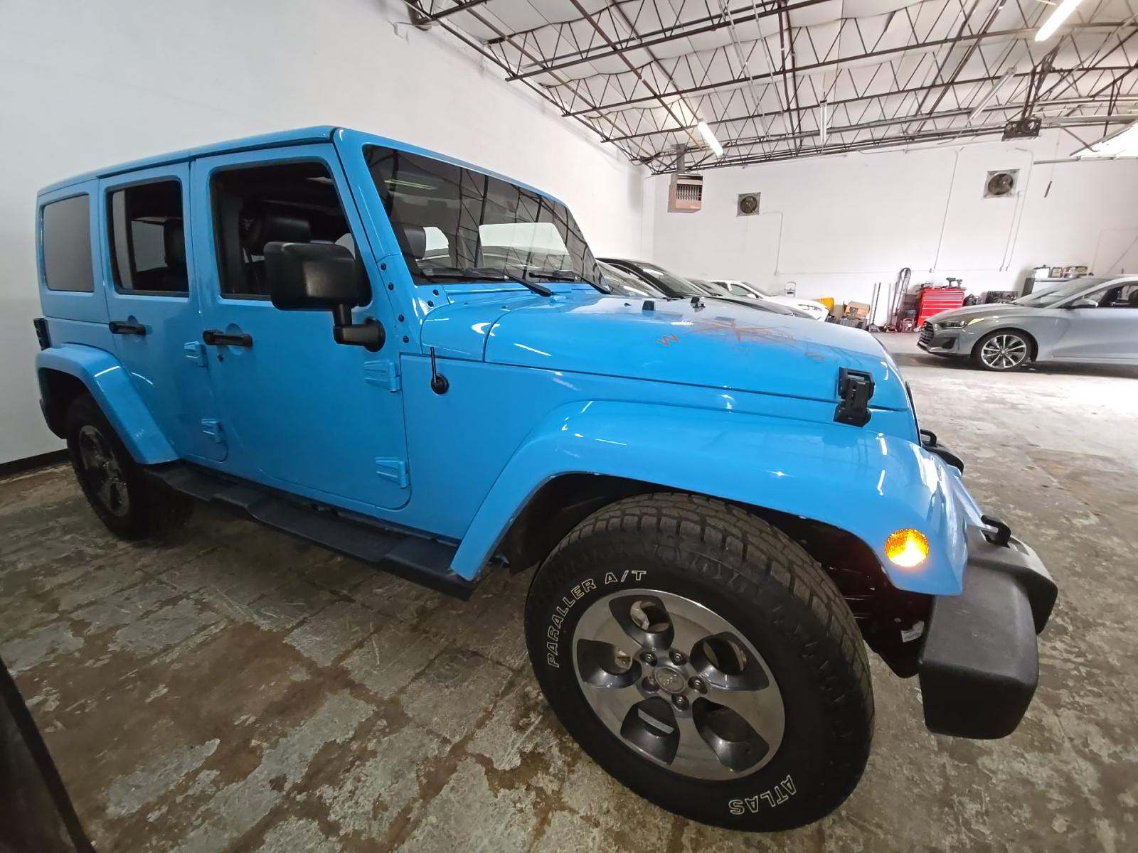2017 Jeep Wrangler Unlimited Sahara AWD