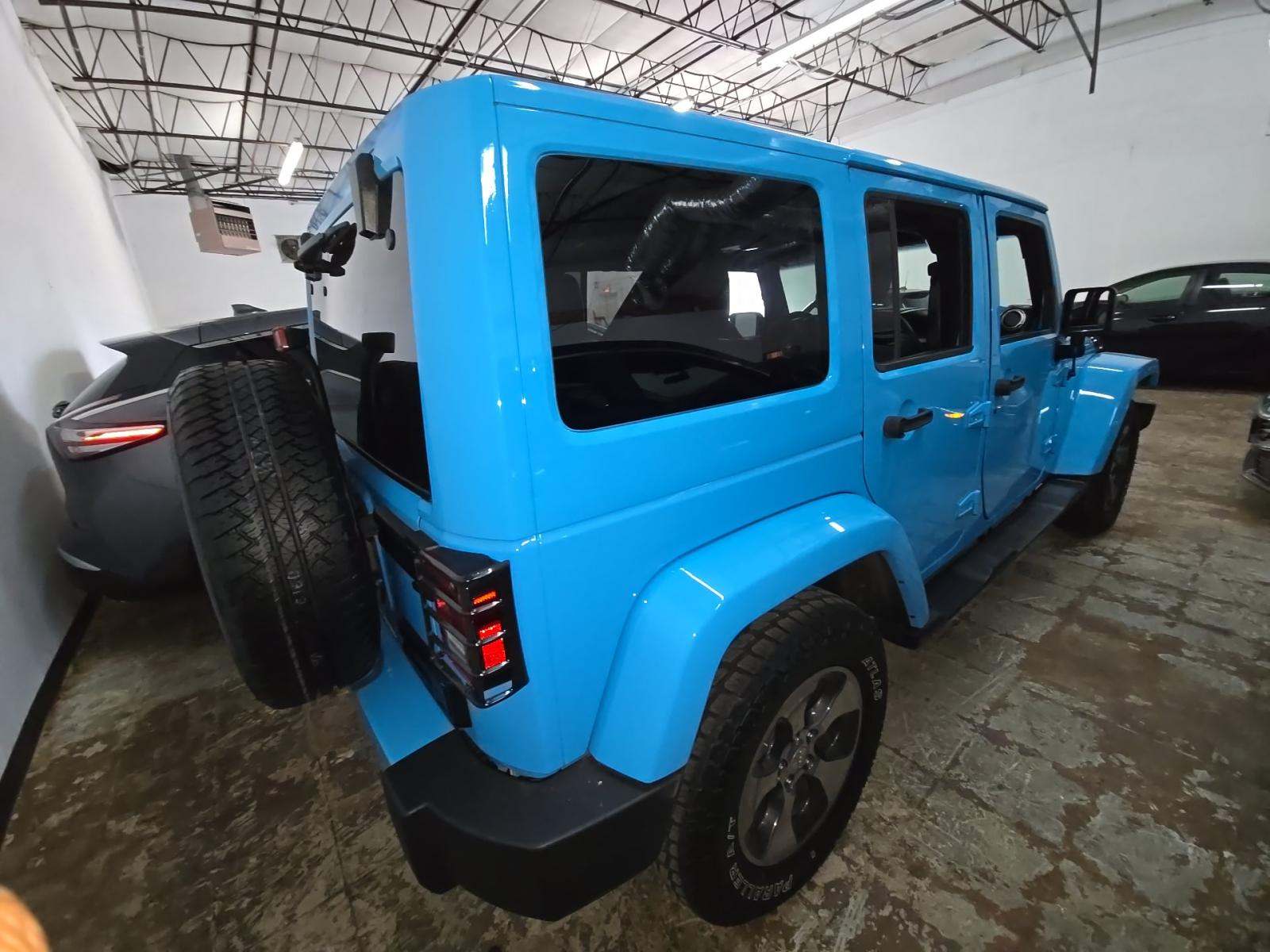 2017 Jeep Wrangler Unlimited Sahara AWD