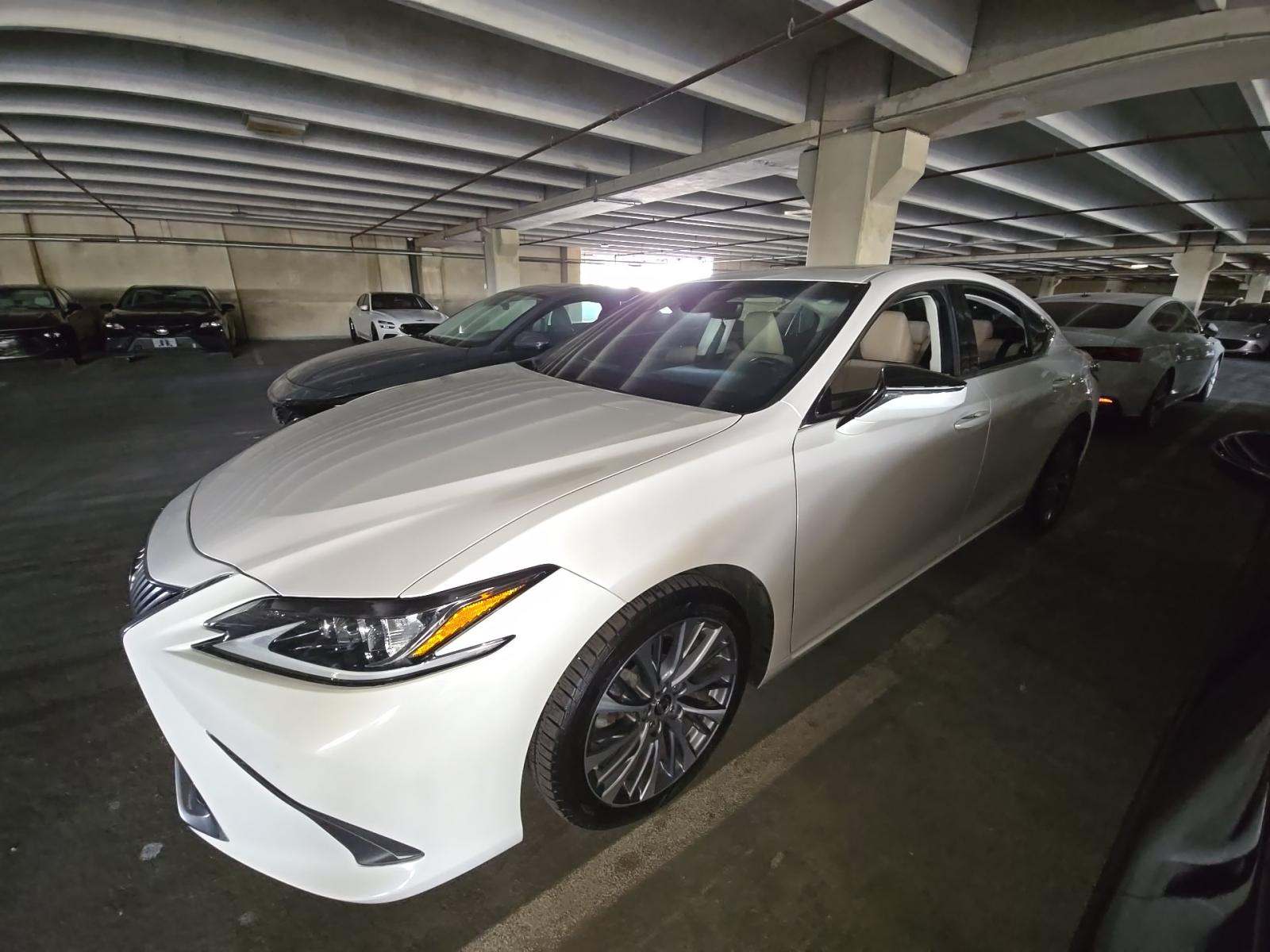 2021 Lexus ES 250