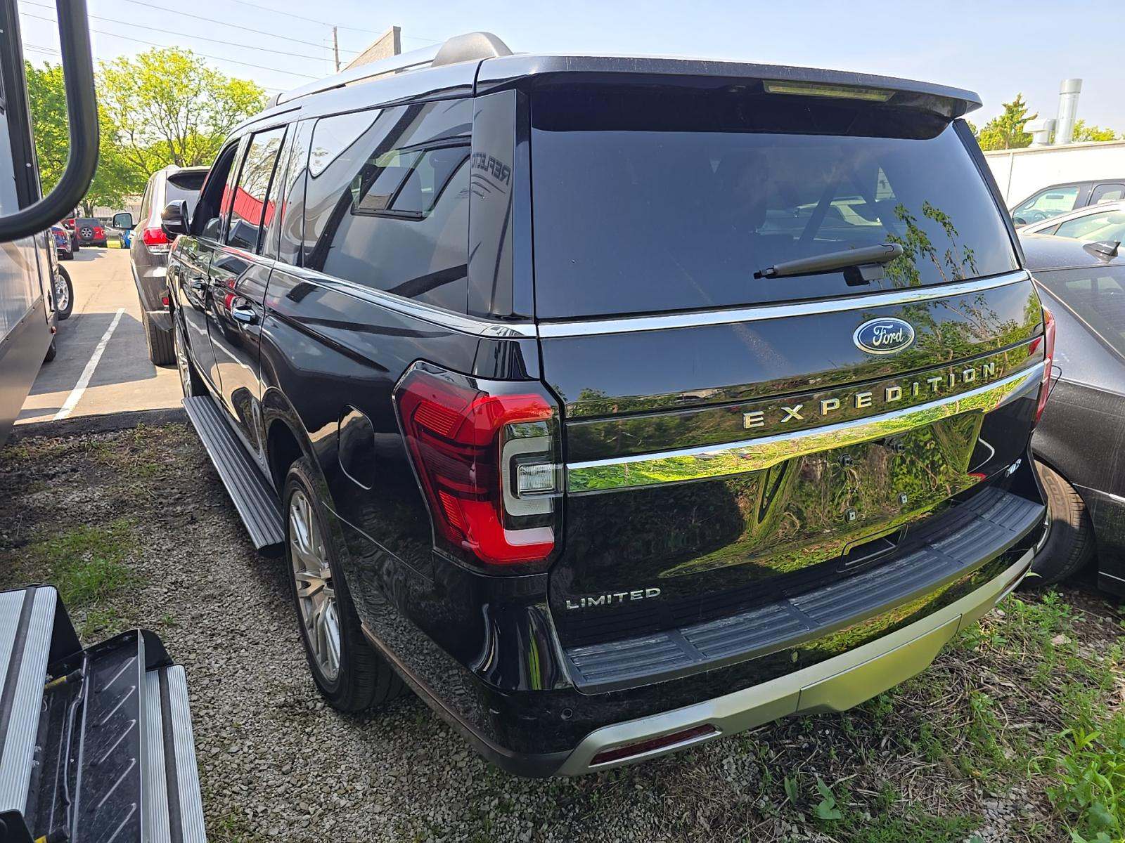 FORD EXPEDITION MAX - 2