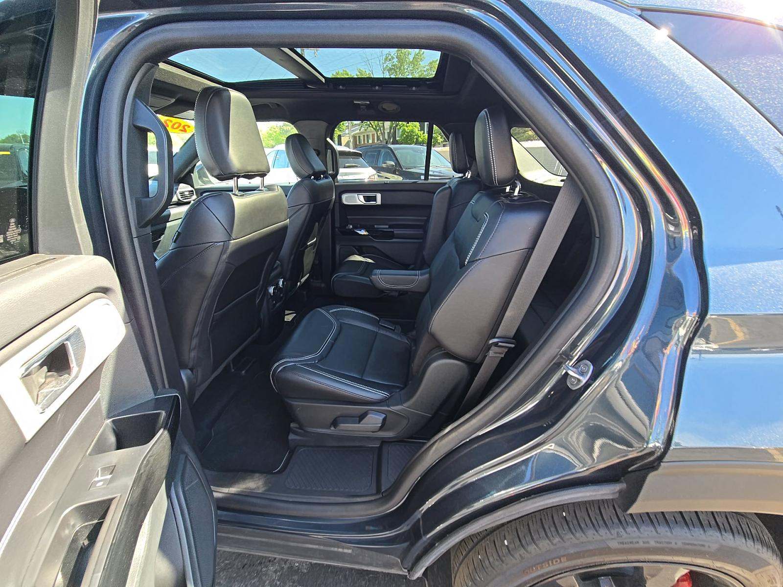 FORD EXPLORER - 9