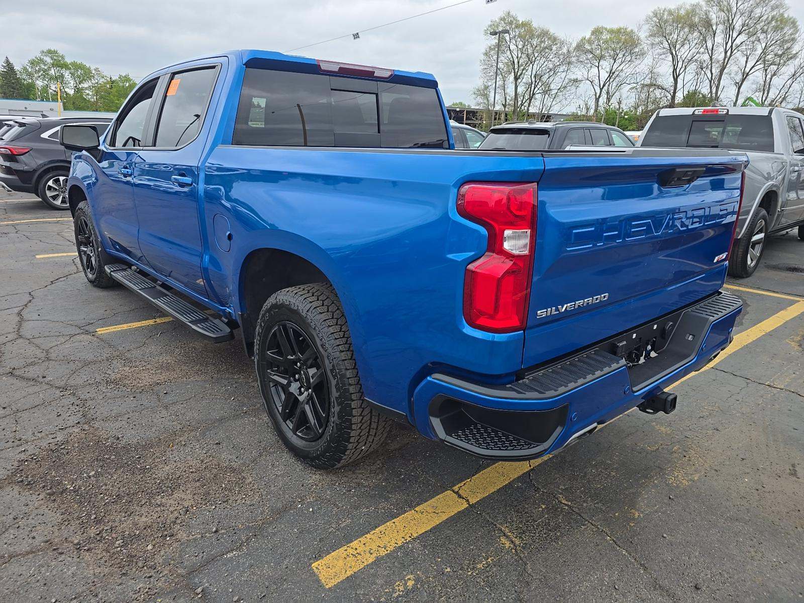 2022 Chevrolet Silverado 1500 RST AWD