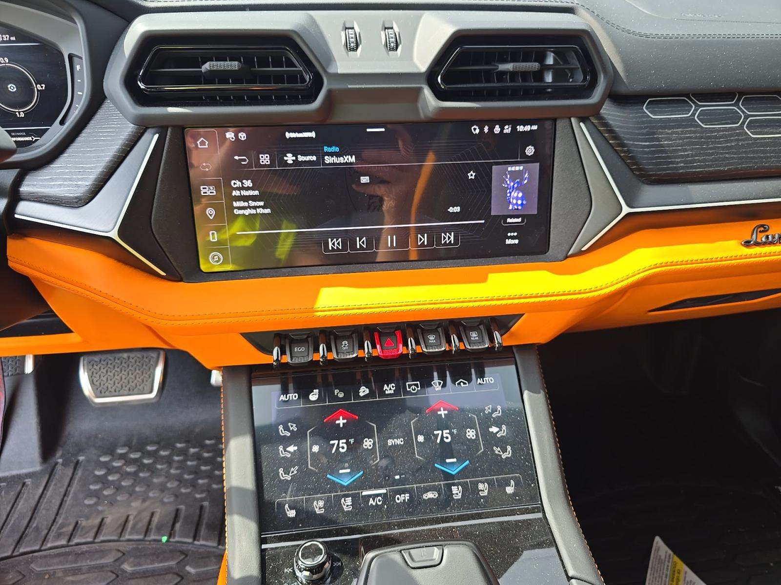 2025 Lamborghini Urus Plug-In Hybrid SE AWD