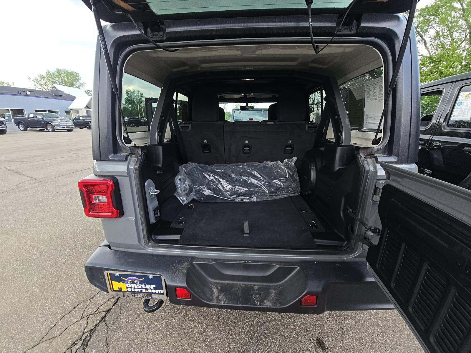 2021 Jeep Wrangler Unlimited Sahara AWD