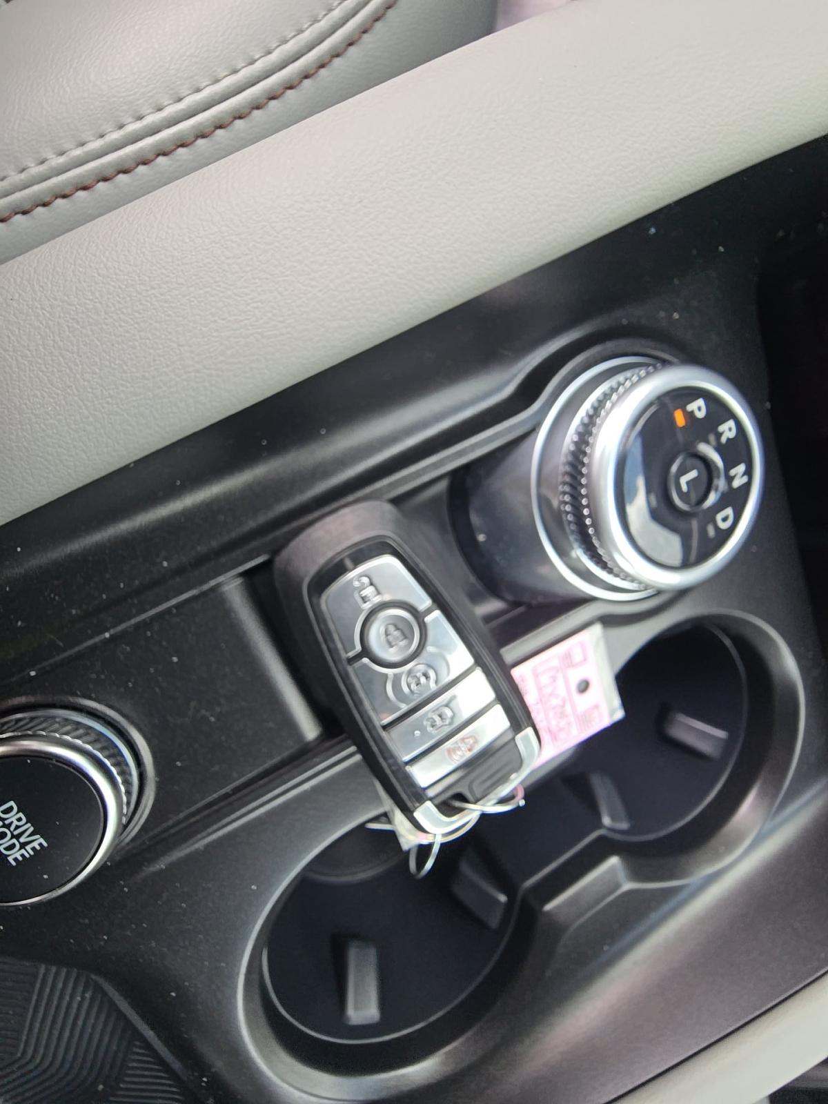 2025 Ford Explorer Active AWD