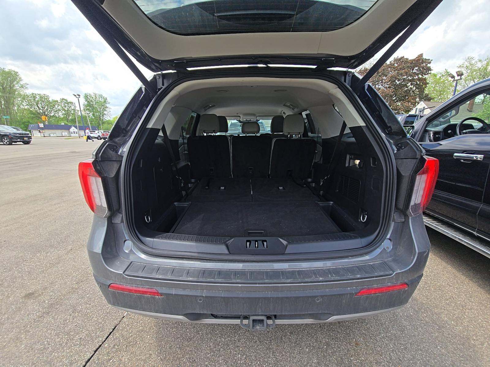 2025 Ford Explorer Active AWD