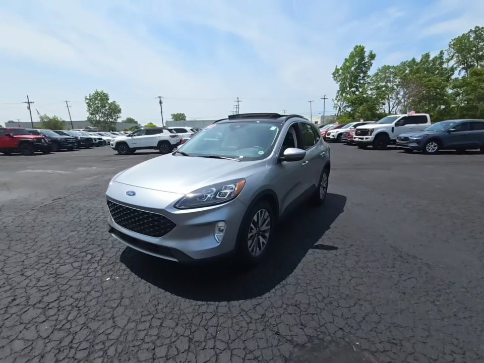 2022 Ford Escape Titanium AWD
