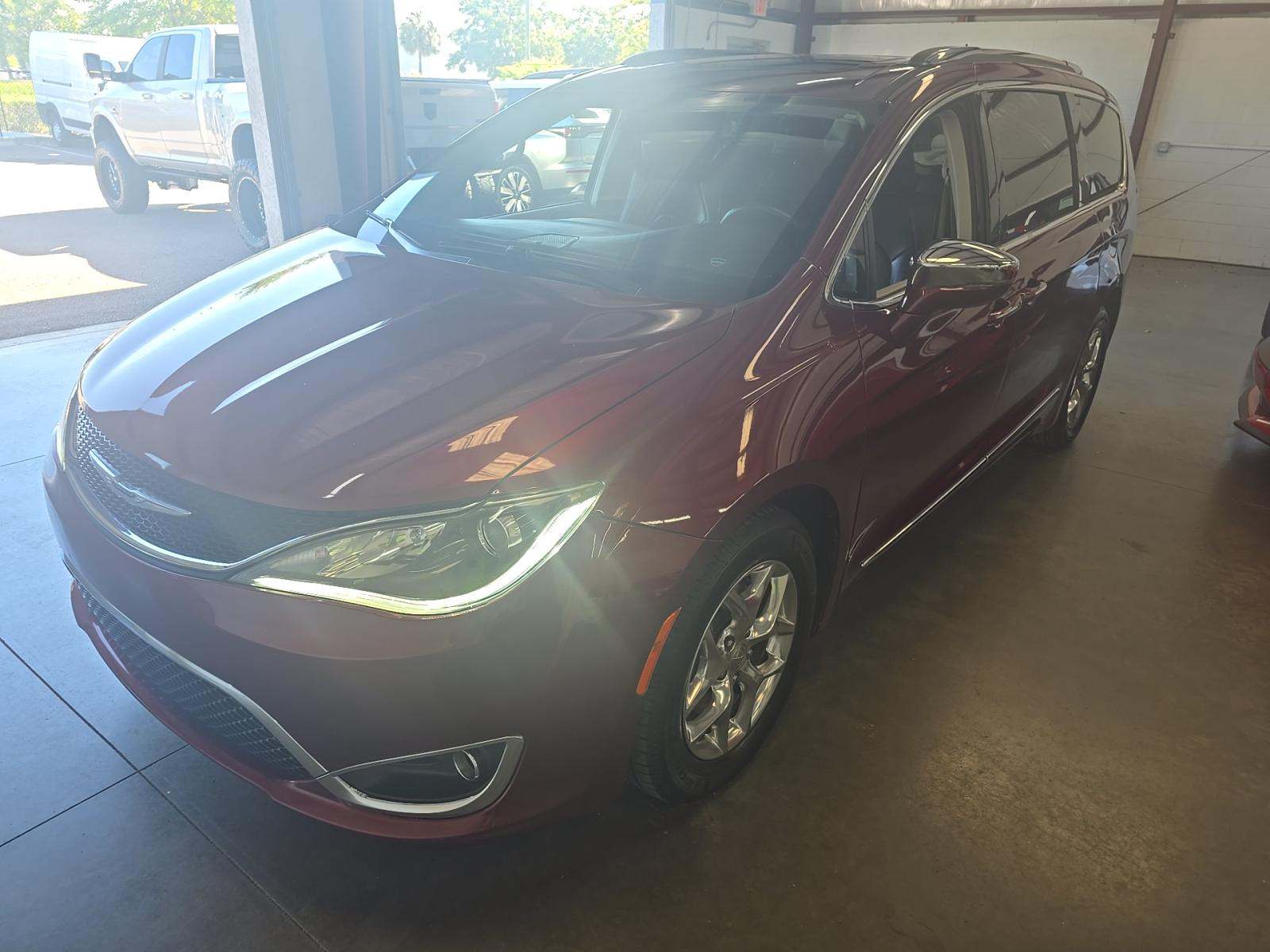 2019 Chrysler Pacifica Limited FWD