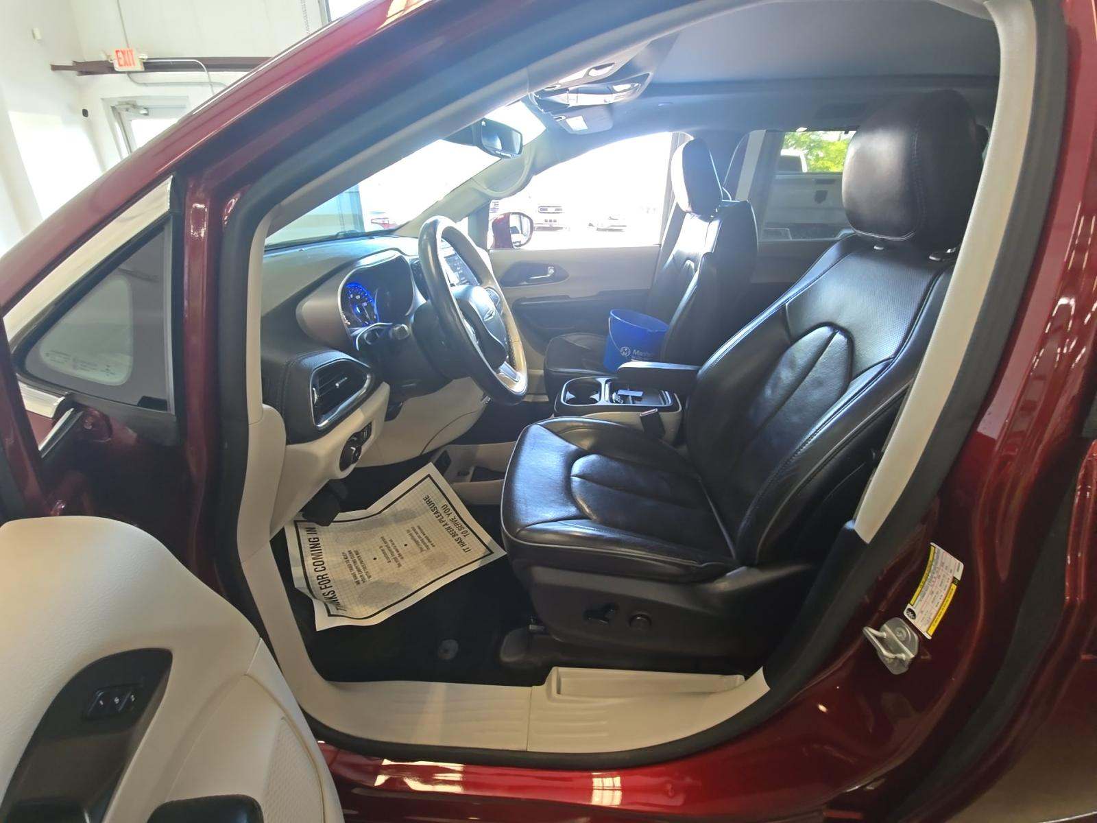 2019 Chrysler Pacifica Limited FWD