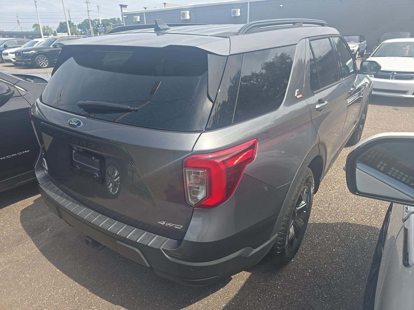 FORD EXPLORER - 3