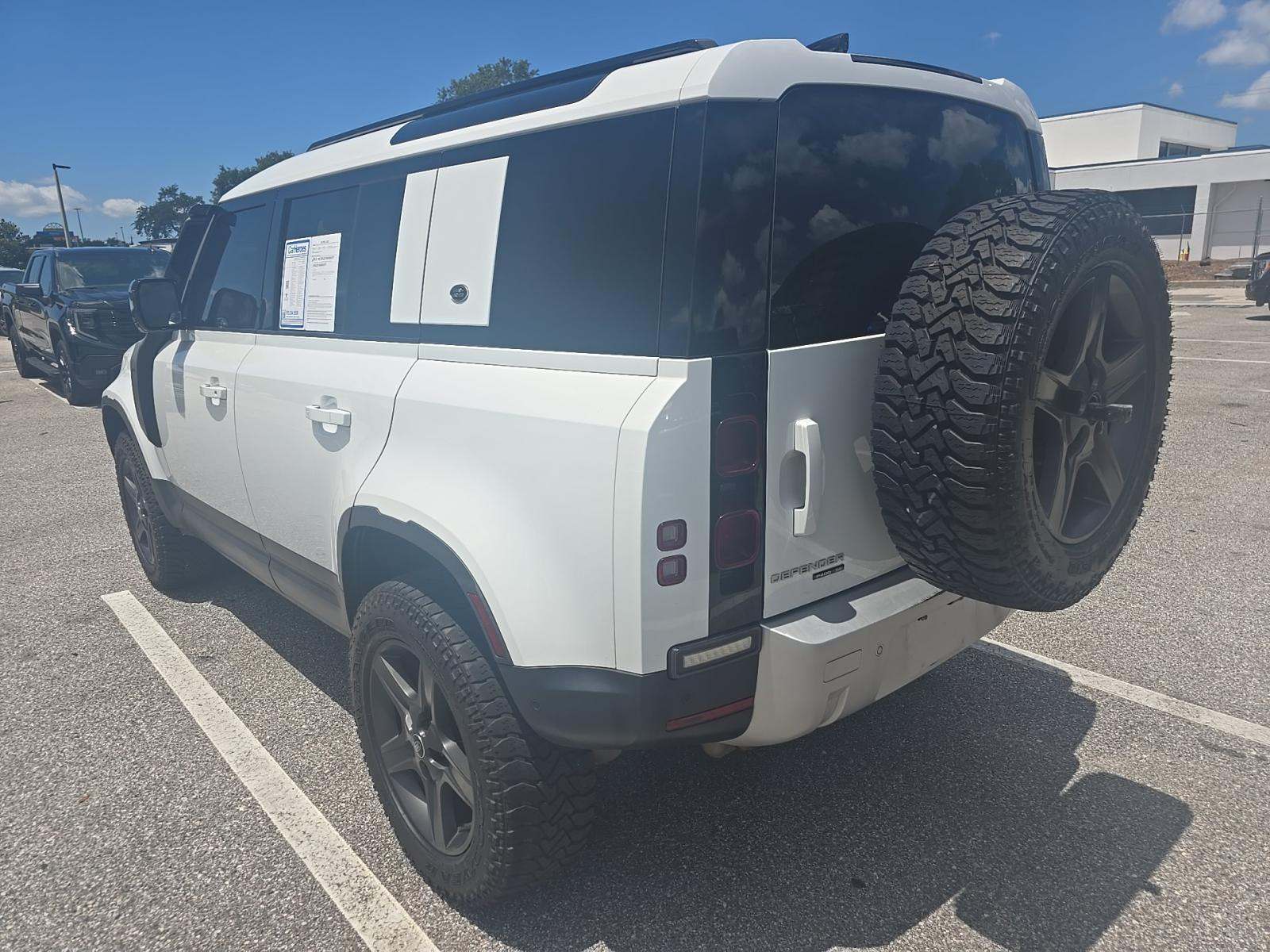 2020 Land Rover Defender 110 SE AWD
