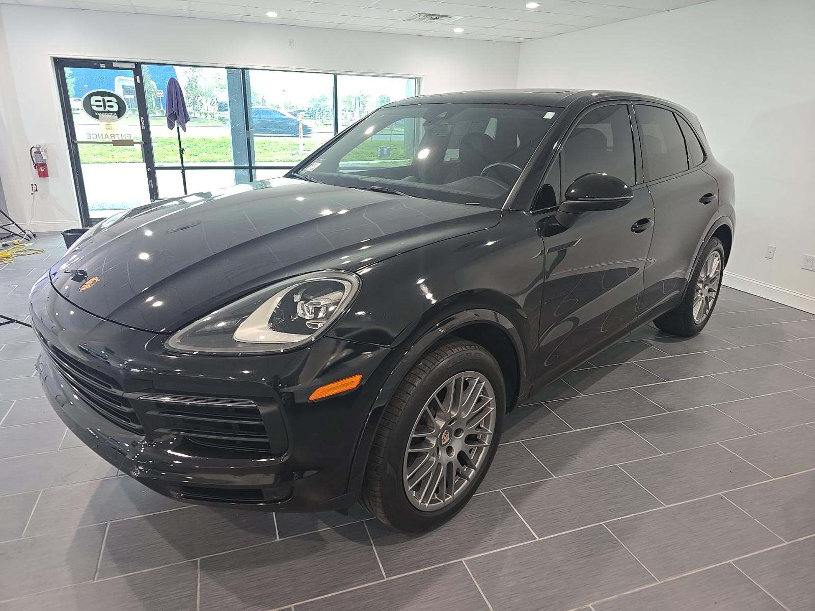 PORSCHE CAYENNE - 1
