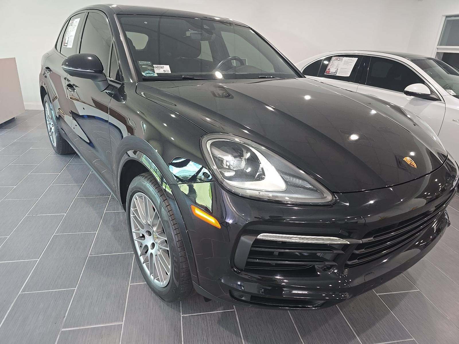 PORSCHE CAYENNE - 4