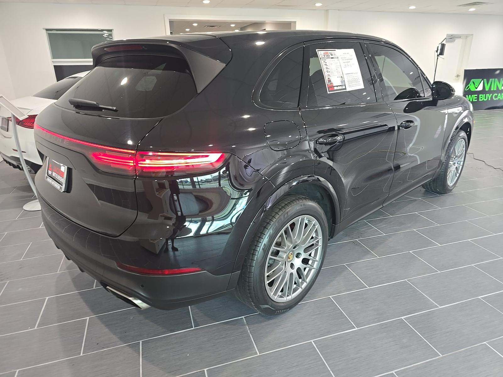 PORSCHE CAYENNE - 3