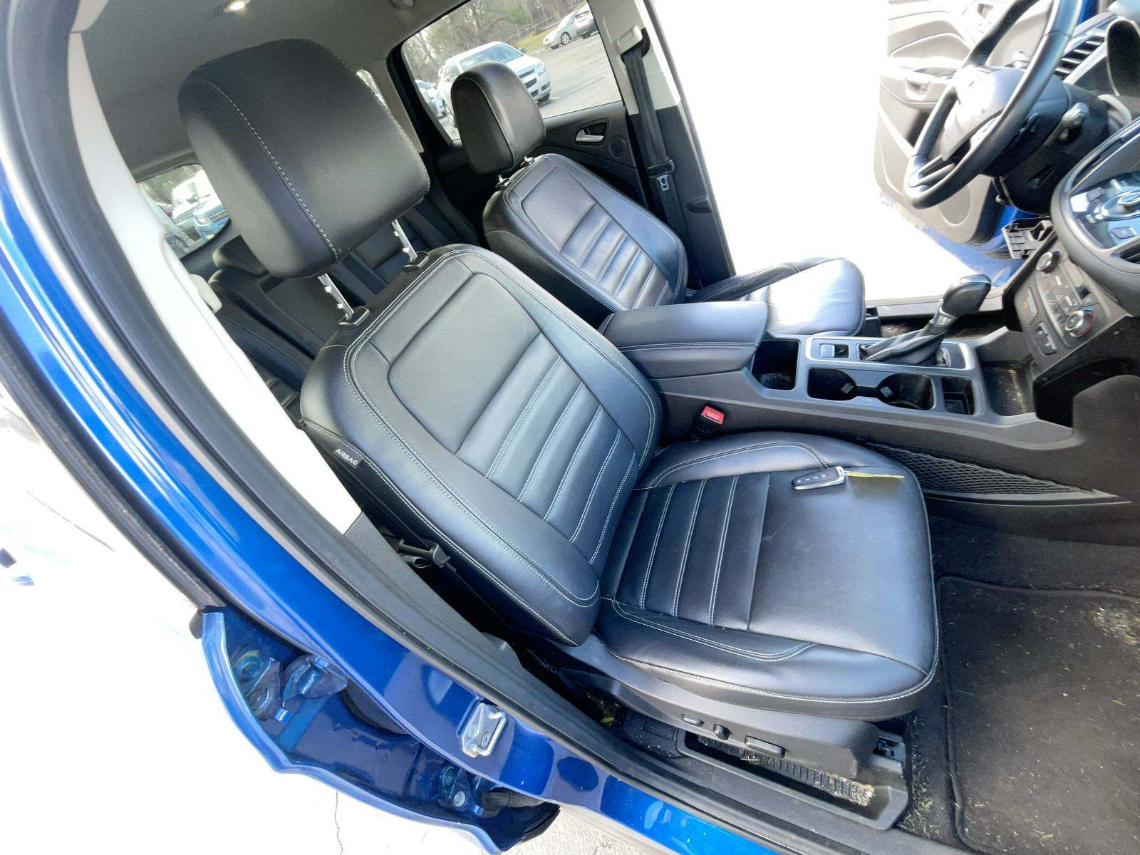 2017 Ford Escape Titanium FWD