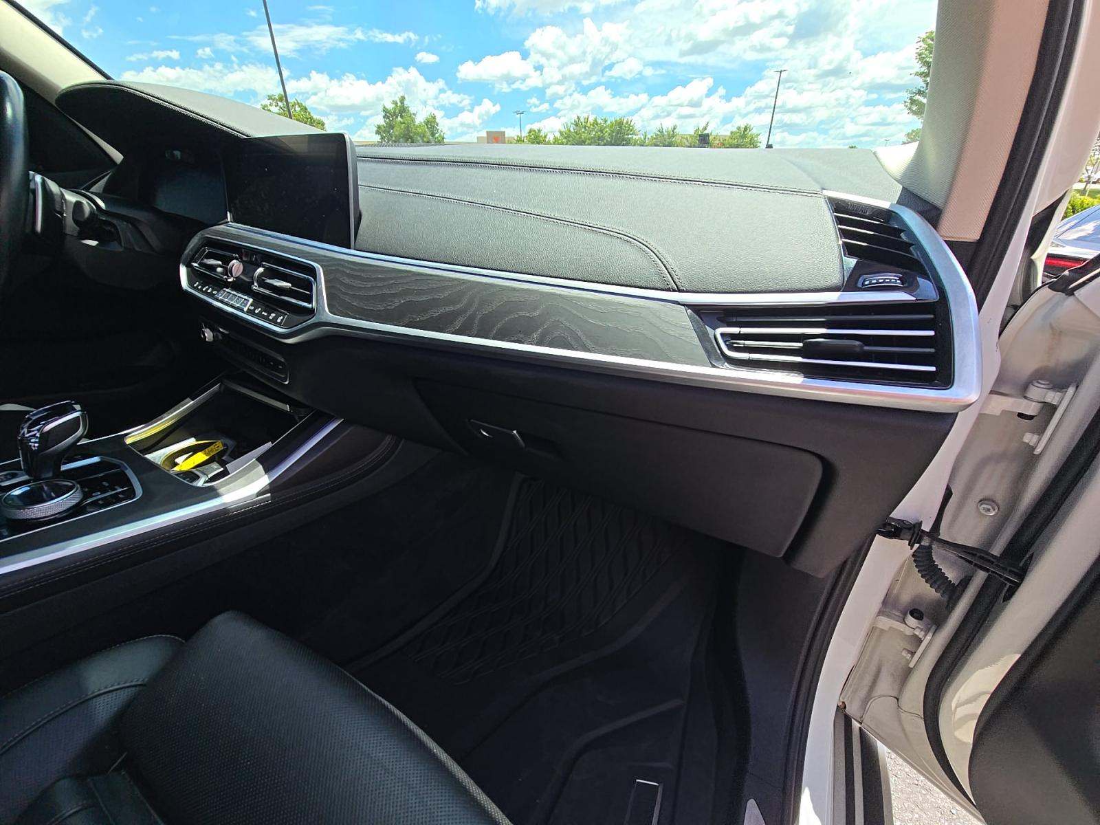 2022 BMW X7 xDrive40i AWD