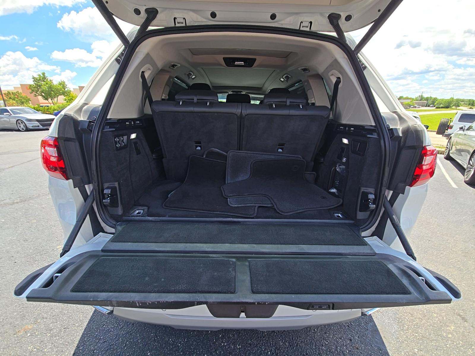 2022 BMW X7 xDrive40i AWD