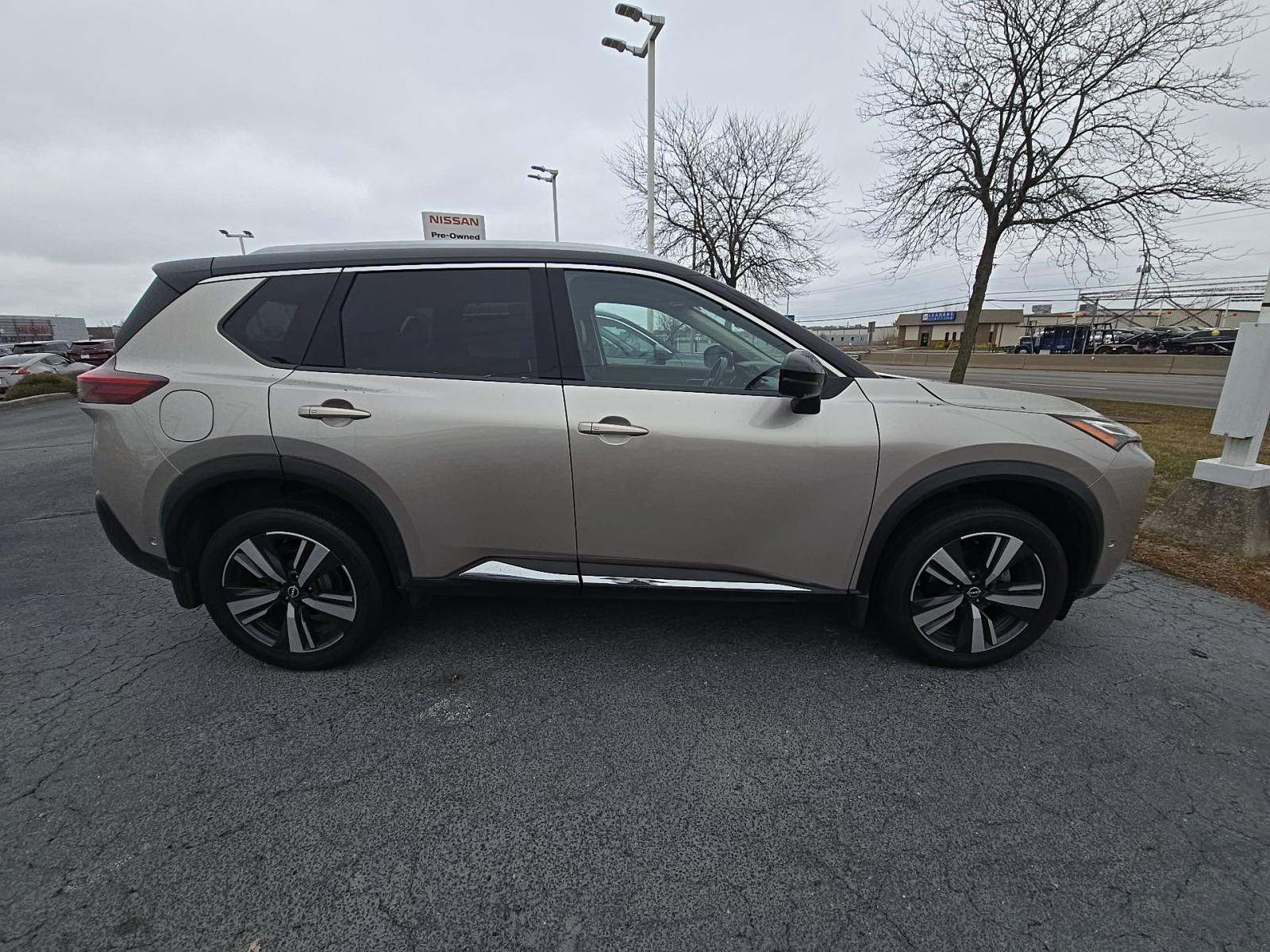 2022 Nissan Rogue Platinum AWD