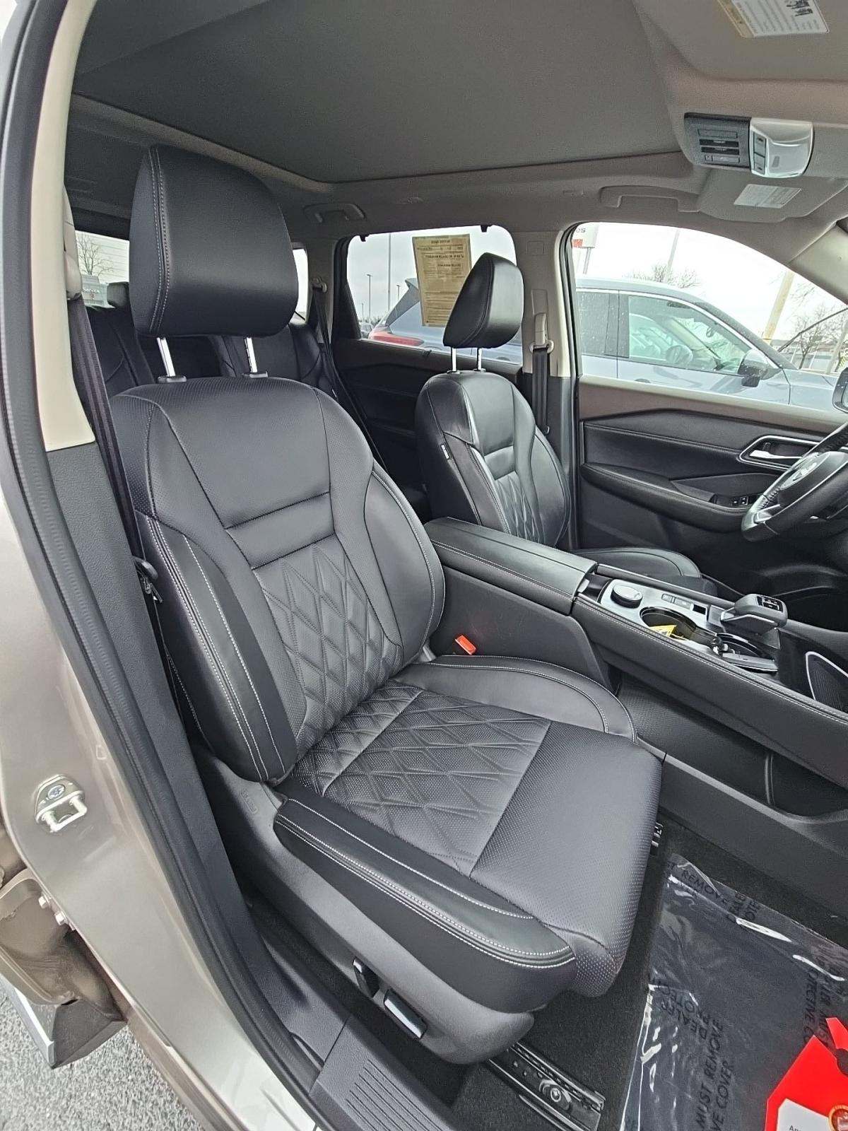 2022 Nissan Rogue Platinum AWD