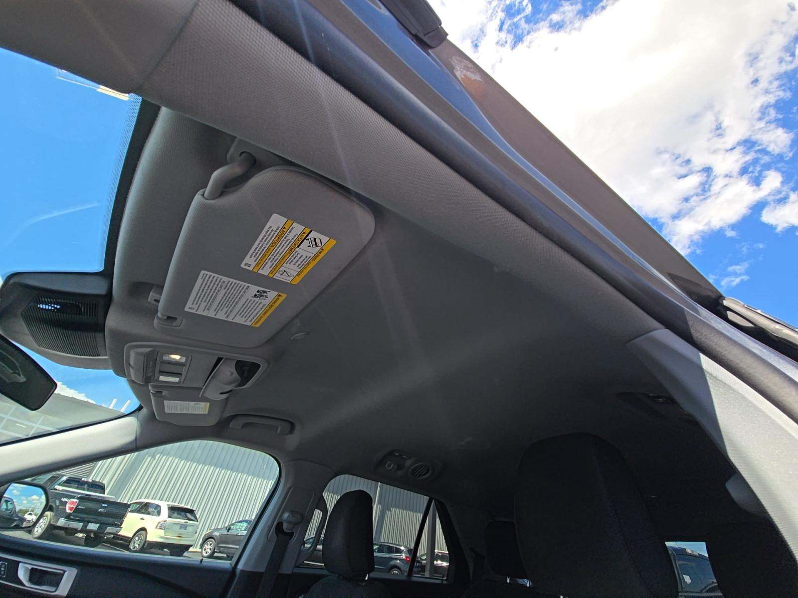2023 Ford Explorer XLT RWD