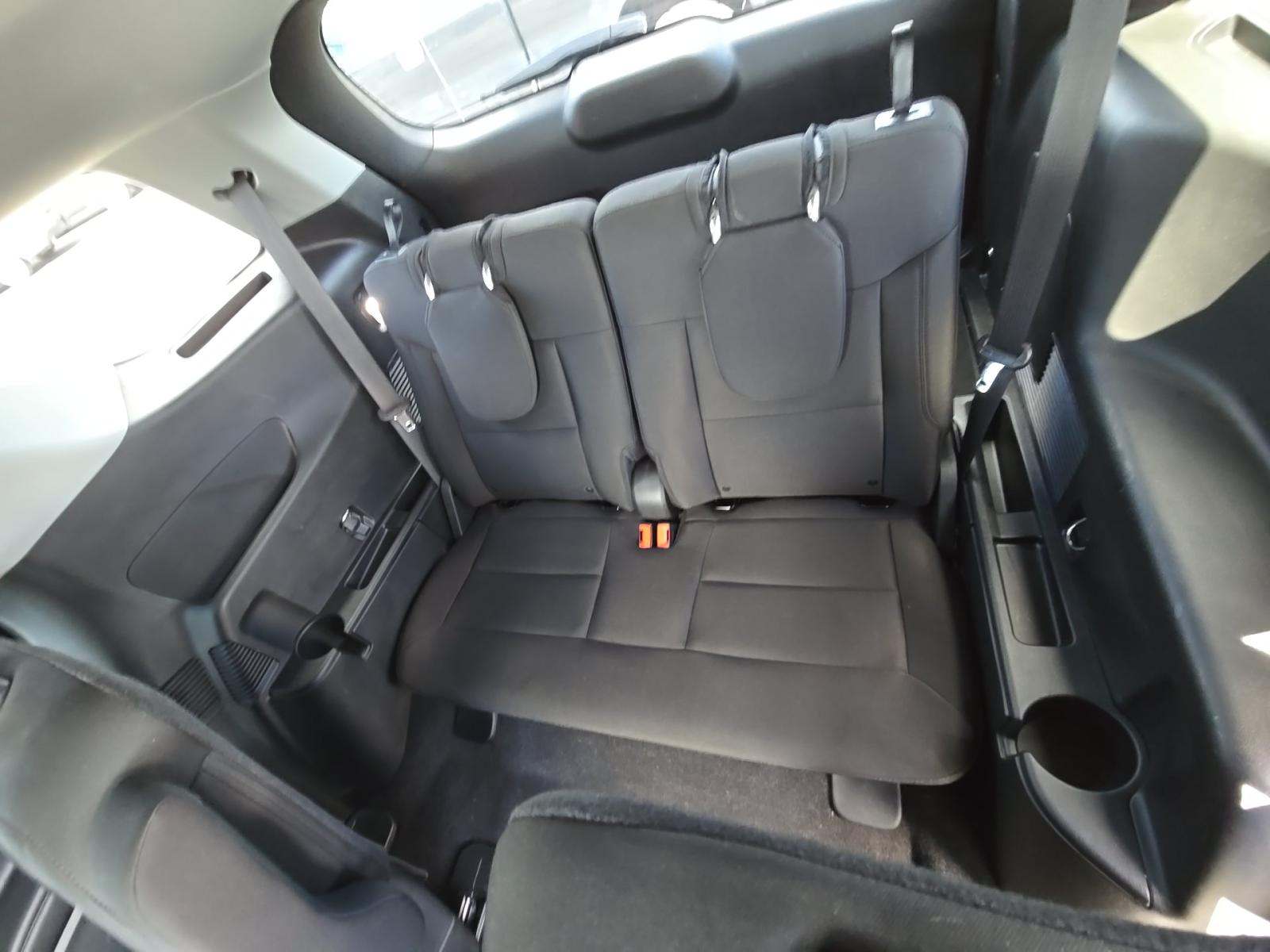 2023 Ford Explorer XLT RWD