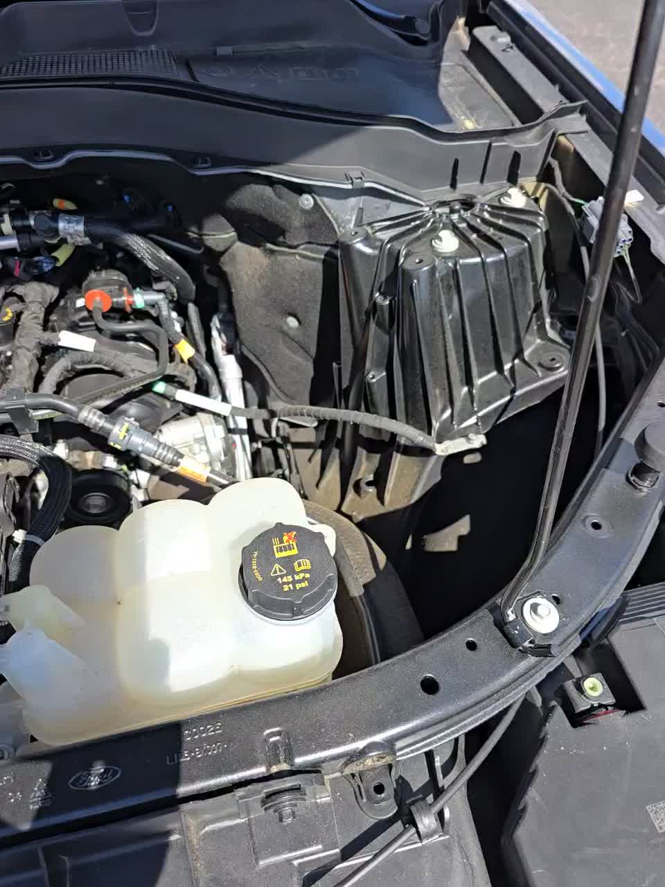 2023 Ford Explorer XLT RWD