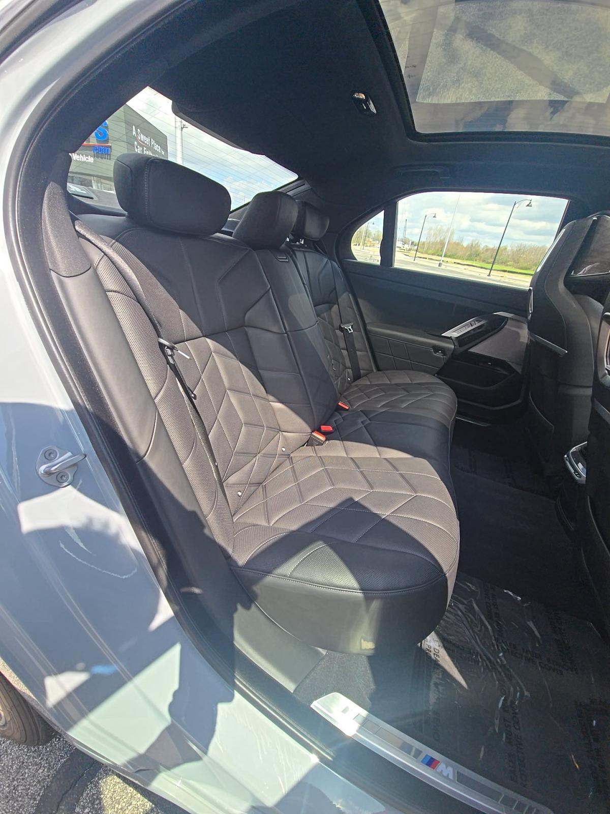 2025 BMW 7 Series 740i xDrive AWD
