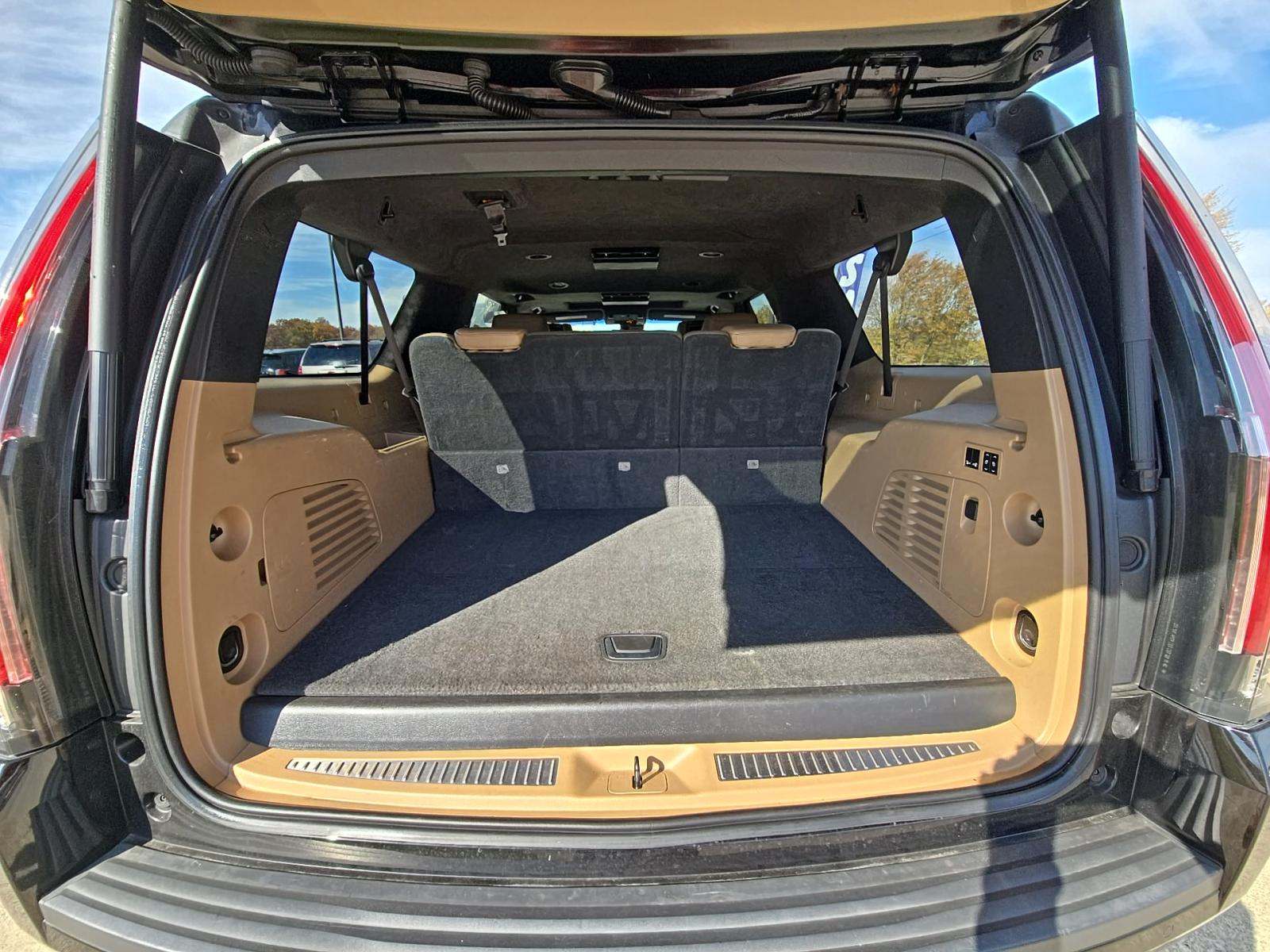 2018 Cadillac Escalade ESV Platinum AWD