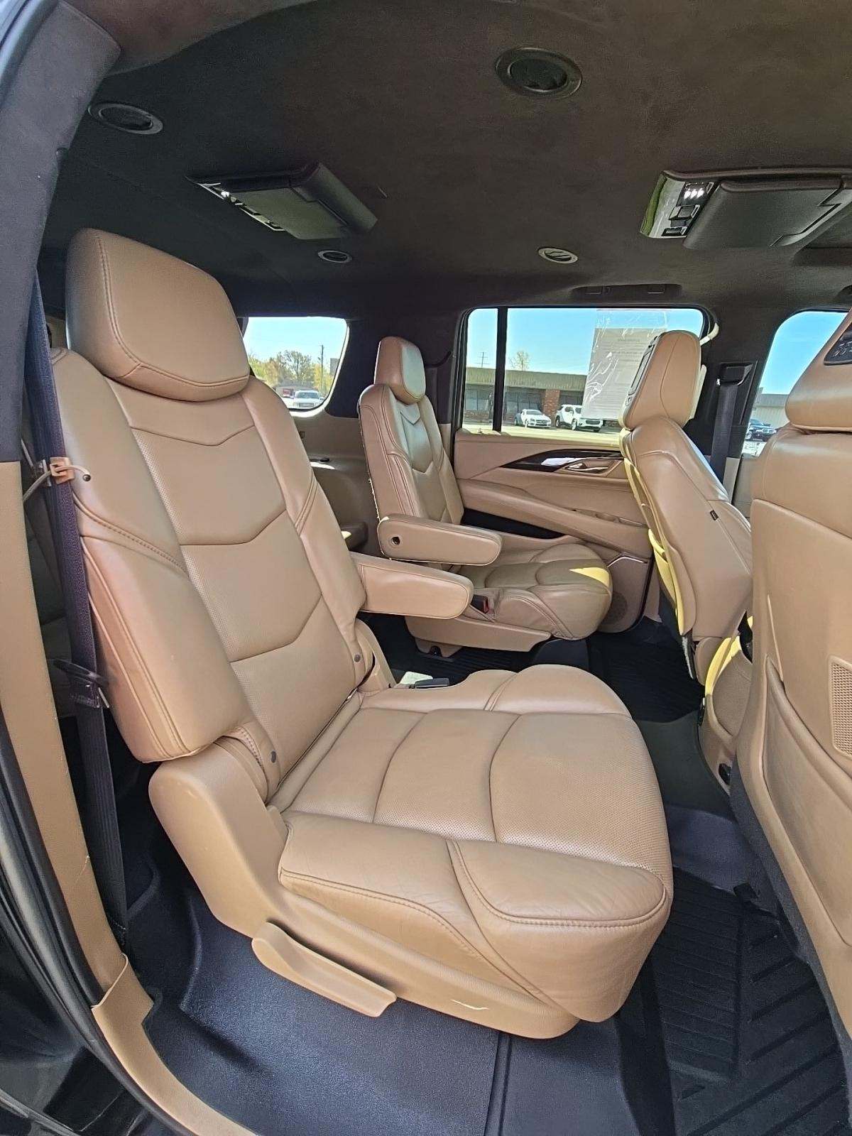 2018 Cadillac Escalade ESV Platinum AWD