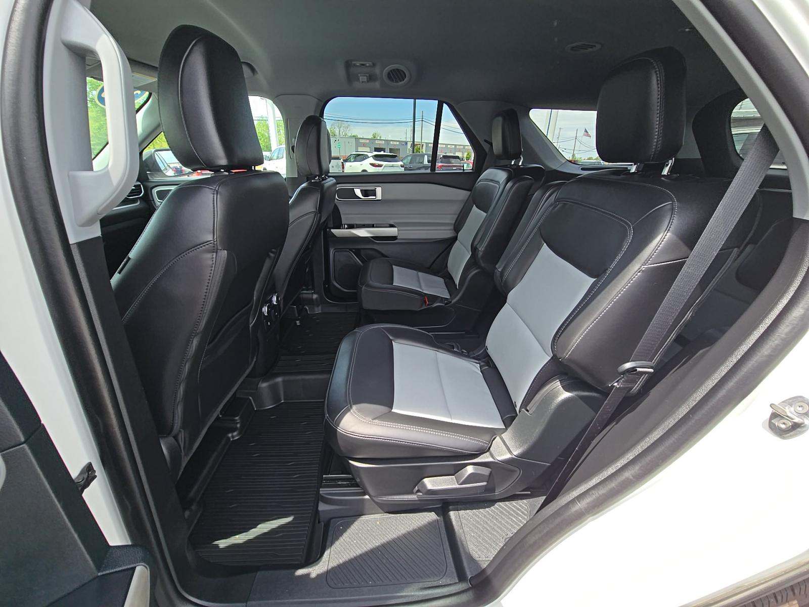FORD EXPLORER - 9