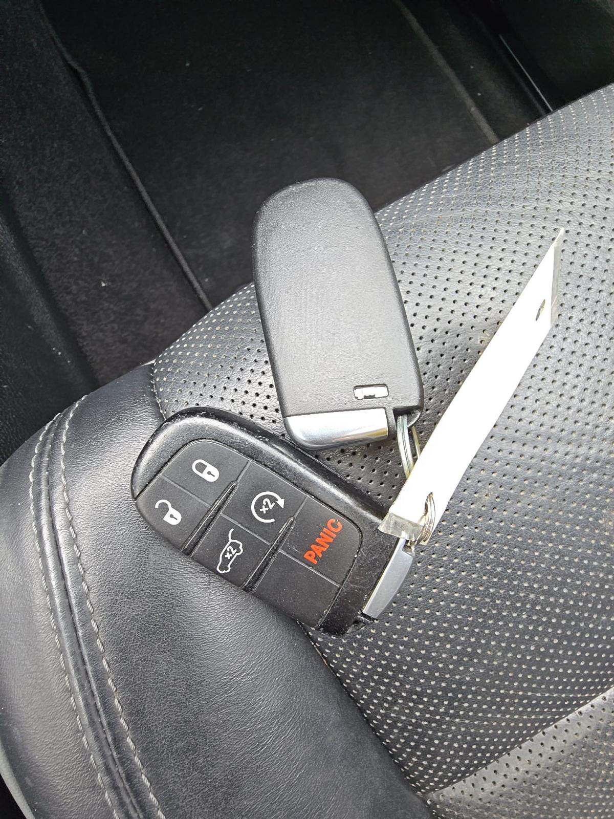 JEEP GRAND CHEROKEE - 4